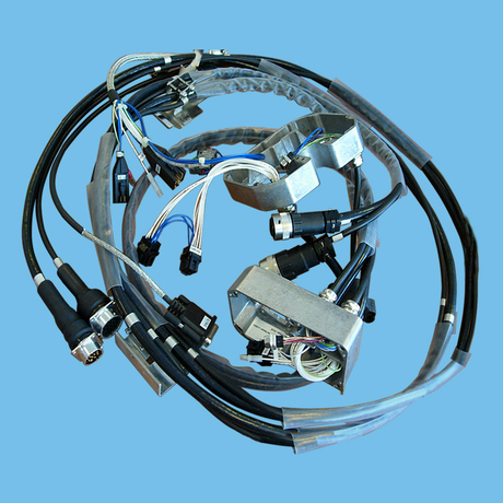 Industrial robot master control line with swing arm line